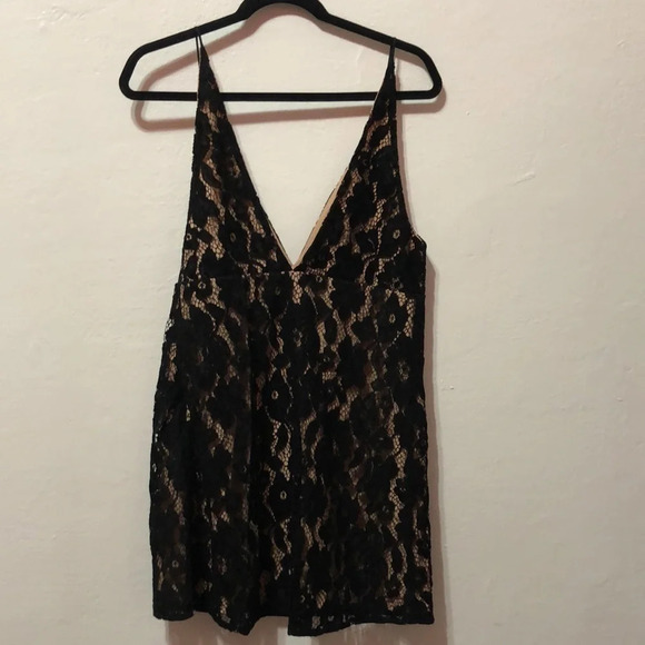 Free People NWT Dangerous Love Lace V- Neck Dress 8 - Picture 5 of 5